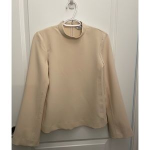Must go before 27th! Zara Top Size XS (originally $60+)